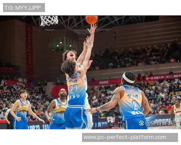中国男篮迎战新西兰队力争胜利展现团队精神与竞技状态 中国男篮迎战新西兰队力争胜利展现团队精神与竞技状态